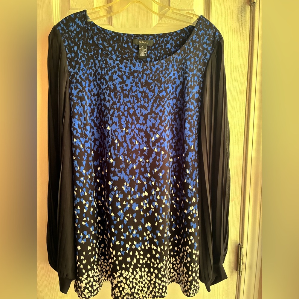 Alfani Black and Blue Abstract Top